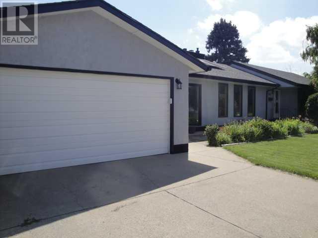 1611 24 Street S, Lethbridge, Alberta