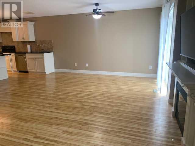 1, 893 Mount Sundance Manor W, Lethbridge, Alberta  T1J 1X5 - Photo 5 - A2243874