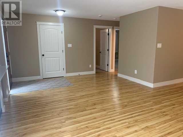 1, 893 Mount Sundance Manor W, Lethbridge, Alberta  T1J 1X5 - Photo 6 - A2243874