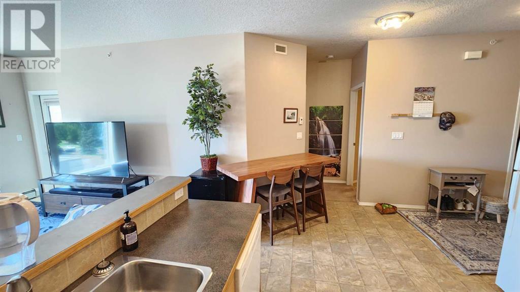 464, 2020 32 Street S, Lethbridge, Alberta  T1K 7T9 - Photo 9 - A2241246