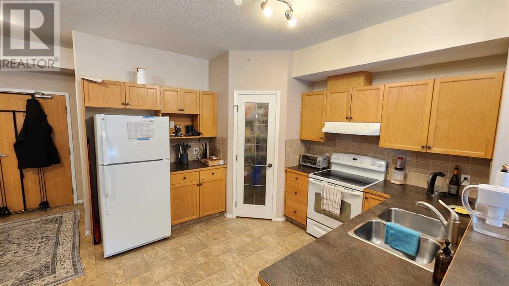 464, 2020 32 Street S, Lethbridge, Alberta  T1K 7T9 - Photo 7 - A2241246