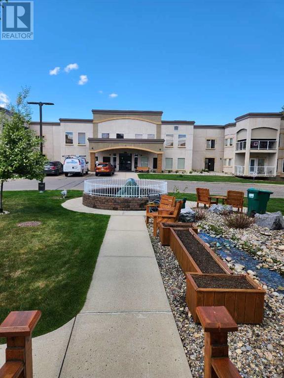 464, 2020 32 Street S, Lethbridge, Alberta  T1K 7T9 - Photo 2 - A2241246