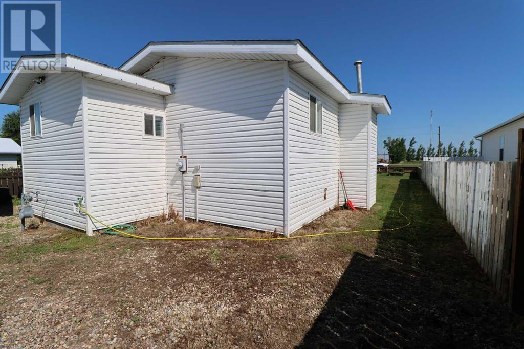 4818 63a Ave, Taber, Alberta  T1G 1J4 - Photo 4 - A2243928