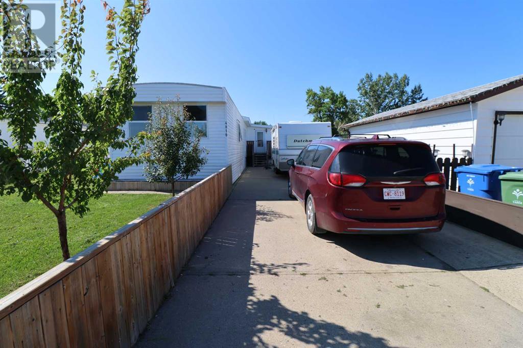 4818 63a Ave, Taber, Alberta  T1G 1J4 - Photo 3 - A2243928