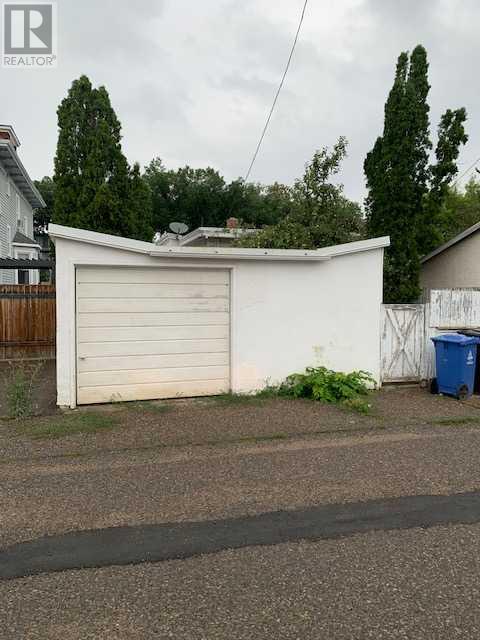 1266 4 Avenue S, Lethbridge, Alberta  T1J 0R2 - Photo 2 - A2235657