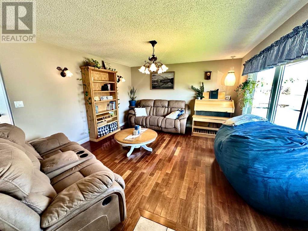 621 26 Street, Fort Macleod, Alberta  T0L 0Z0 - Photo 7 - A2243615