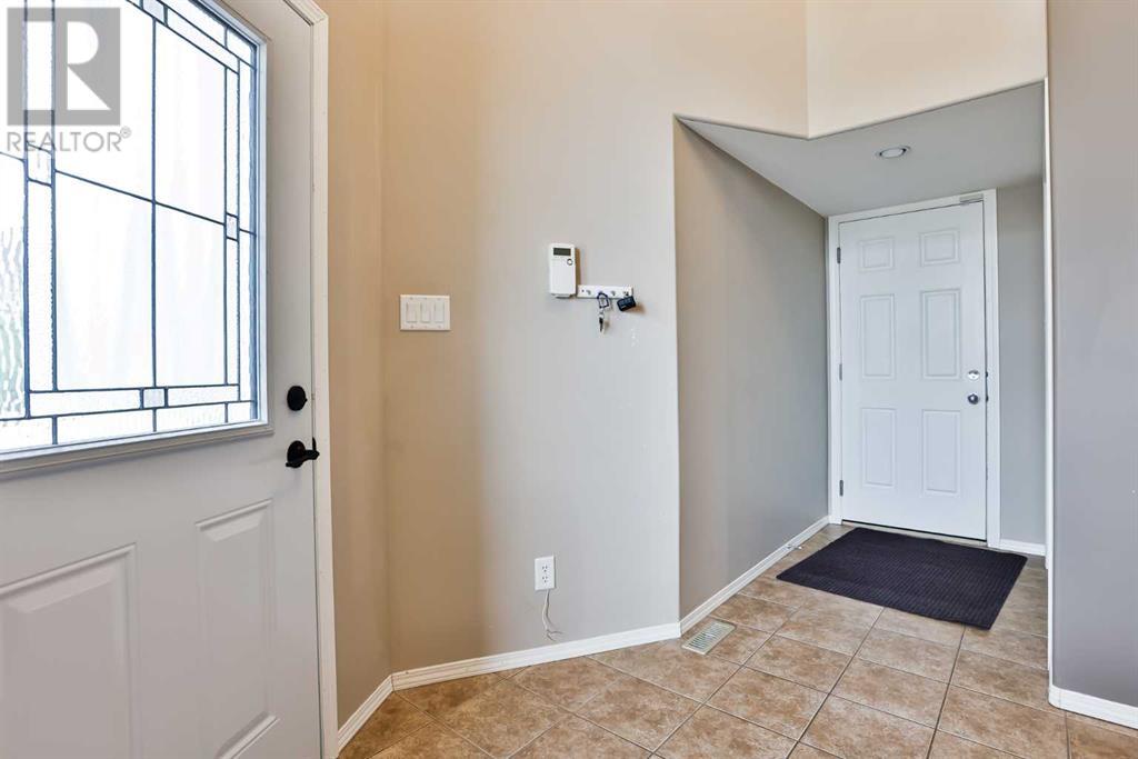 504 Couleesprings Crescent S, Lethbridge, Alberta  T1K 5R5 - Photo 2 - A2229276
