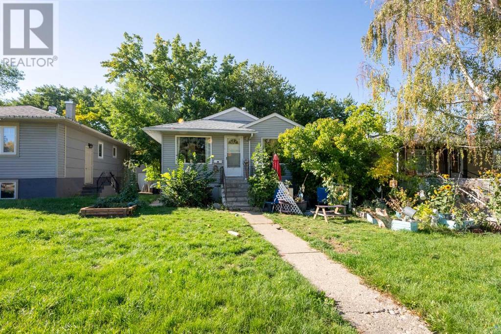 950 12A Street S, Lethbridge, Alberta