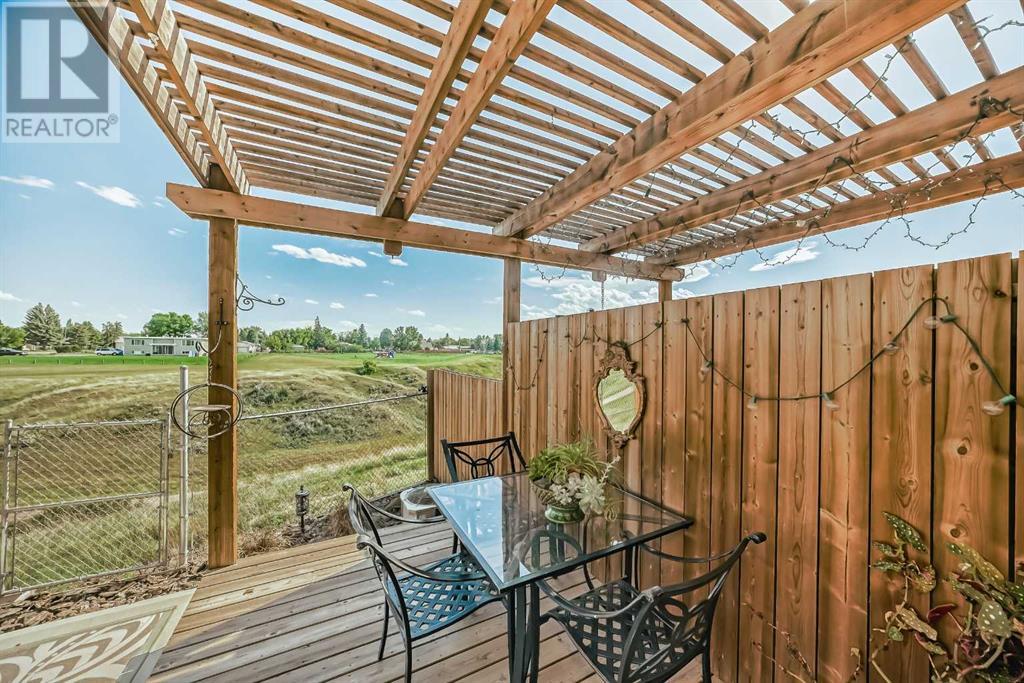 1, 1584 Stafford Drive N, Lethbridge, Alberta  T1H 2C5 - Photo 3 - A2243791