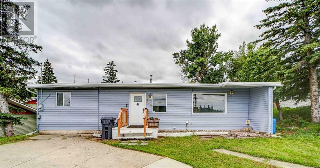 764 Hyde Street, Pincher Creek, Alberta