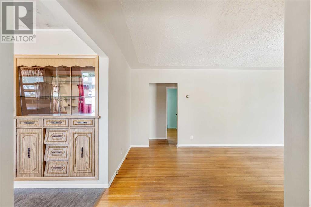 1802 11 Avenue N, Lethbridge, Alberta