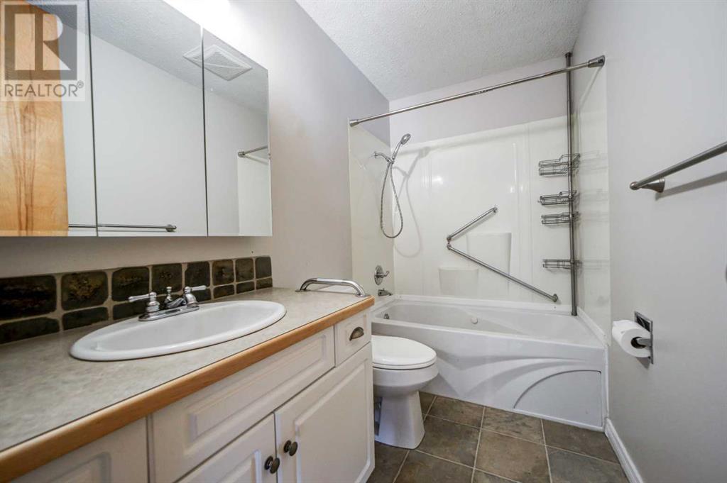 2422 7a Avenue N, Lethbridge, Alberta  T1H 1A2 - Photo 14 - A2241982