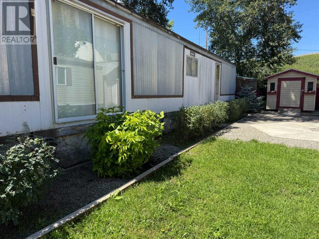 6, 1229 Waterton Avenue, Pincher Creek, Alberta  T0K 1W0 - Photo 6 - A2244493
