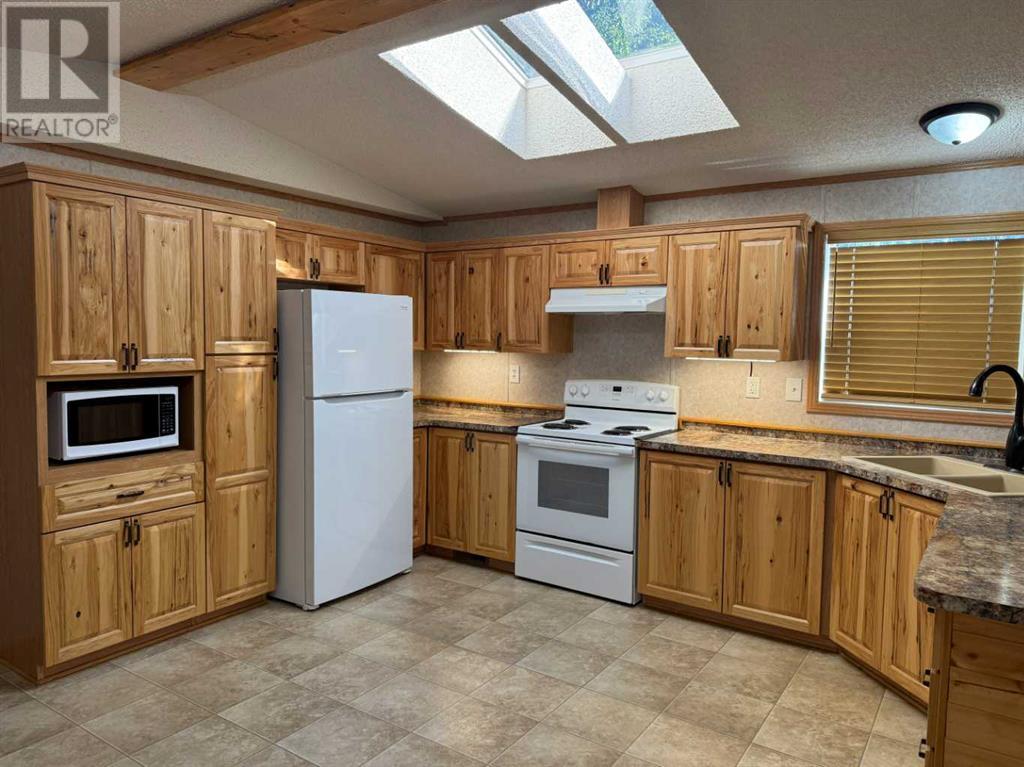 6, 1229 Waterton Avenue, Pincher Creek, Alberta  T0K 1W0 - Photo 18 - A2244493