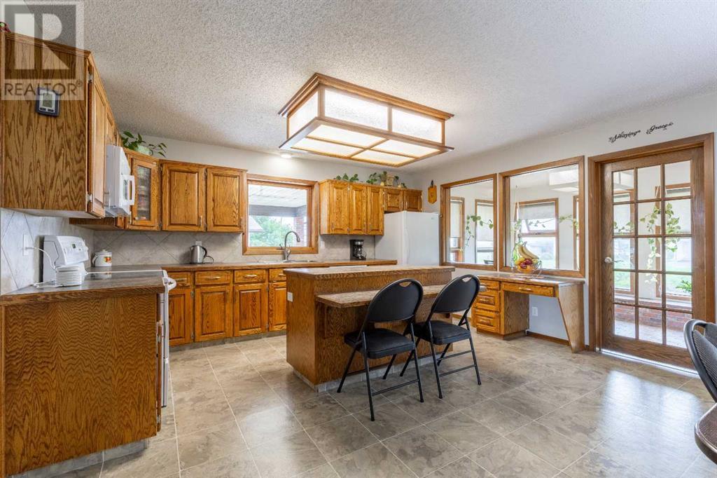 109 7 Avenue, Stirling, Alberta  T0K 2E0 - Photo 5 - A2242774