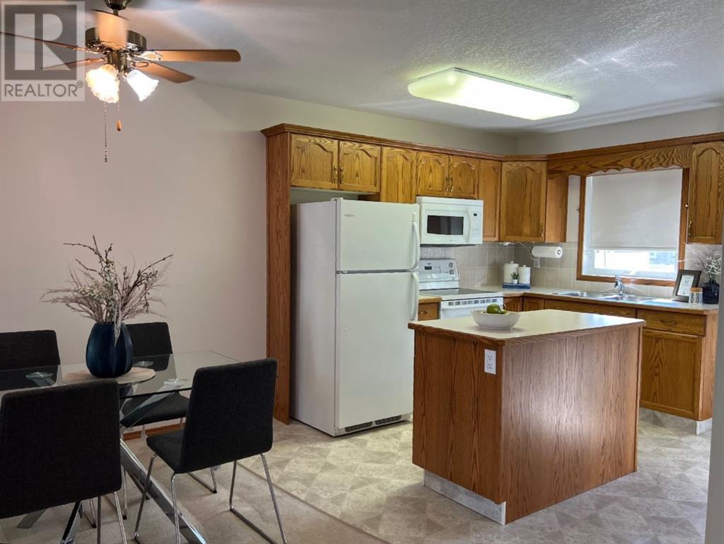 20 Providence Way, Coaldale, Alberta  T1M 1R4 - Photo 10 - A2243979