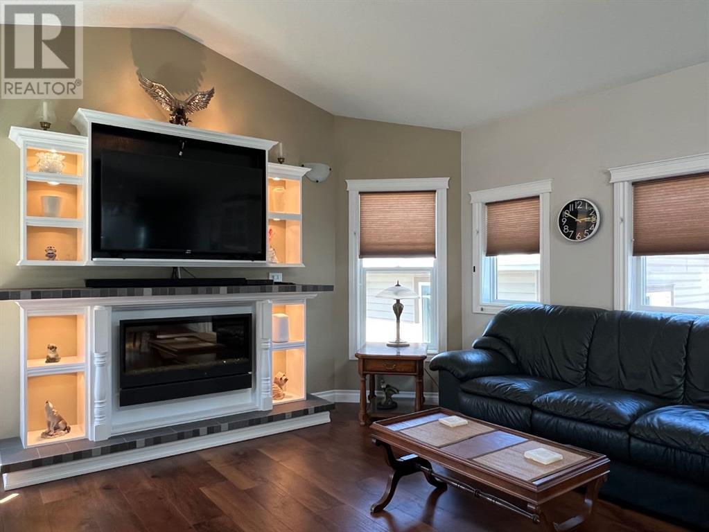 1011 Summer Street, Coaldale, Alberta  T1M 0C6 - Photo 8 - A2243772