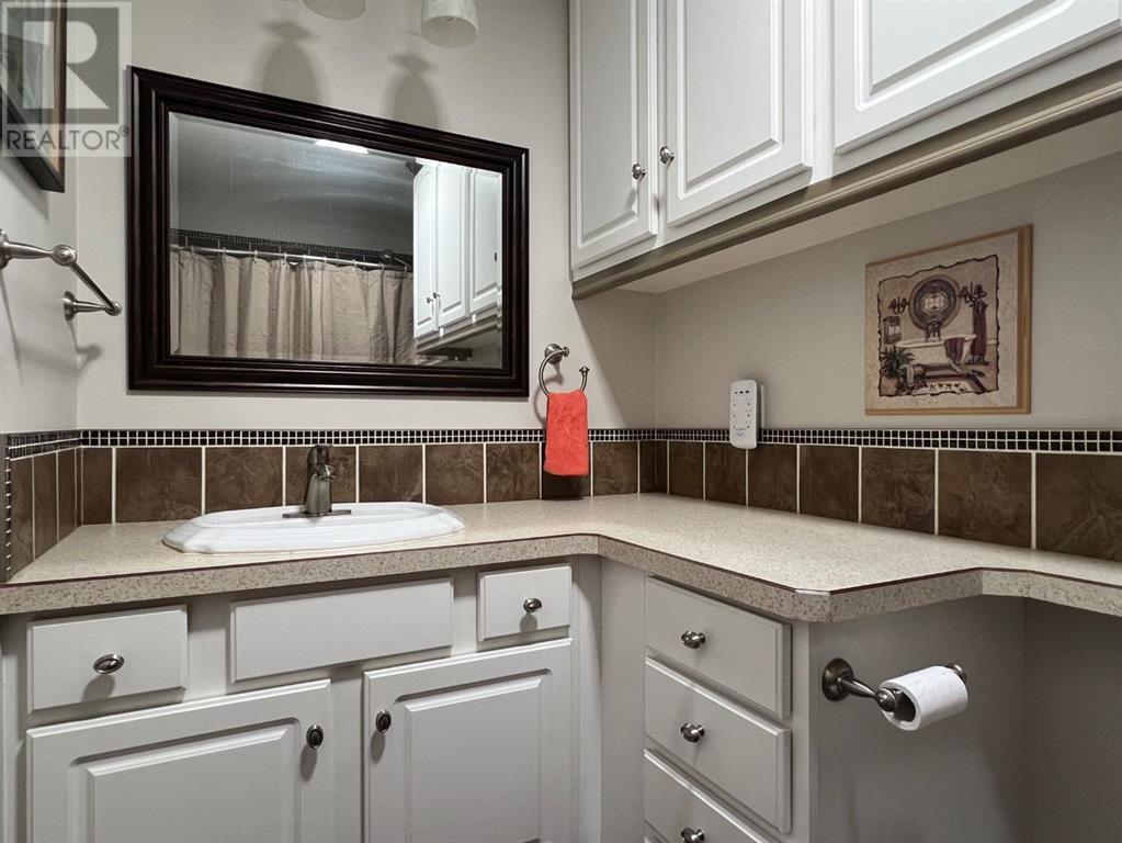 1011 Summer Street, Coaldale, Alberta  T1M 0C6 - Photo 12 - A2243772