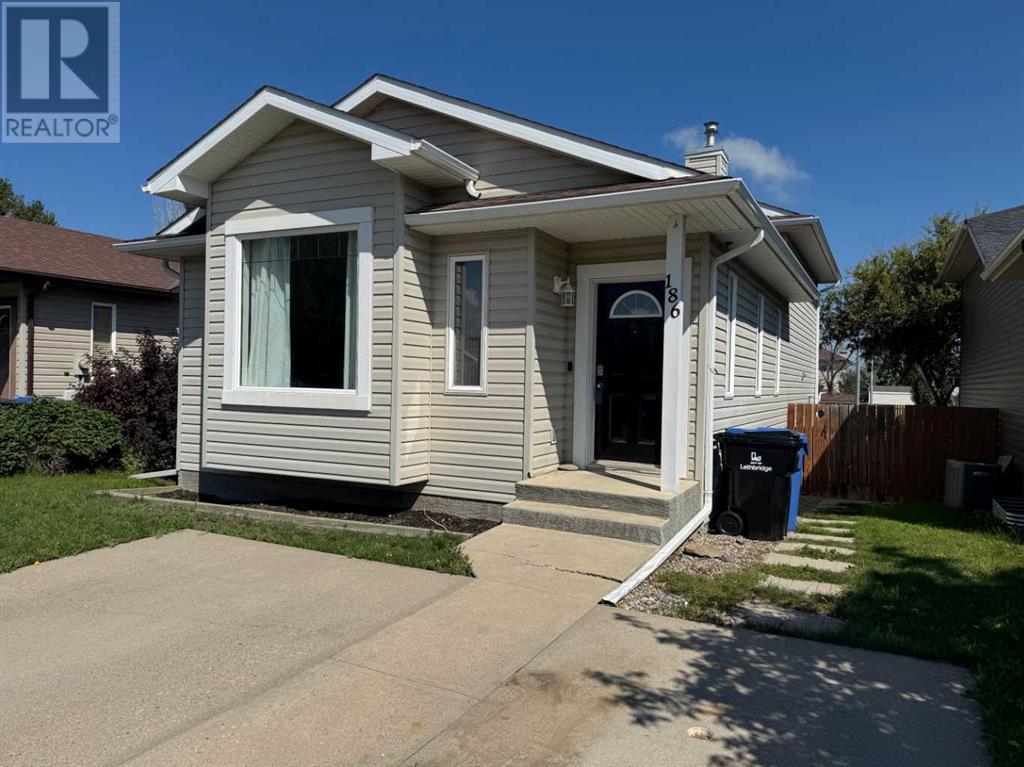 186 Peigan Court W, Lethbridge, Alberta