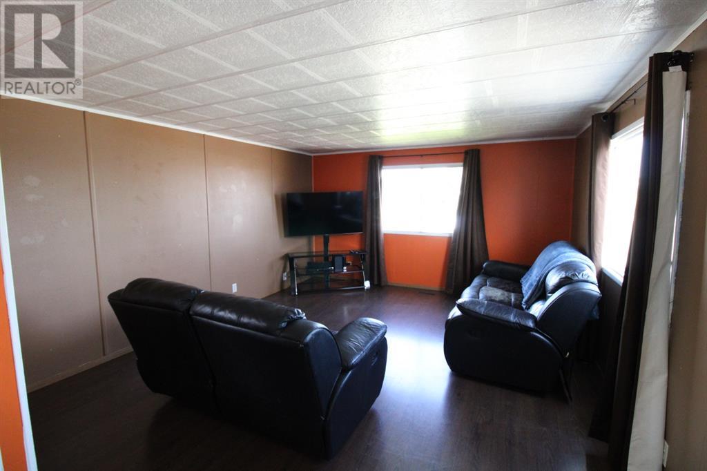 6225 48 St, Taber, Alberta  T1G 1J3 - Photo 4 - A2244411