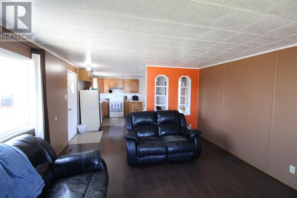 6225 48 St, Taber, Alberta  T1G 1J3 - Photo 6 - A2244411